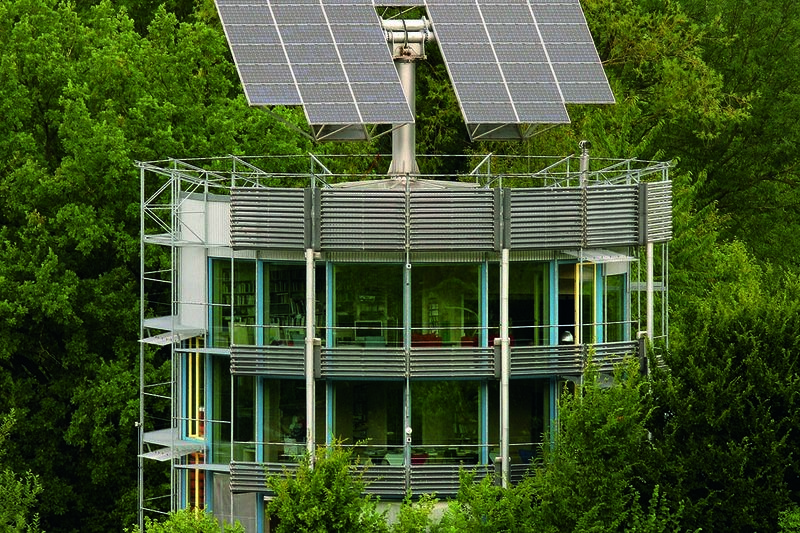 خانه‌ی آفتاب‌گردان یا خانه‌ی گردان خورشیدی اثر رولف دیچ